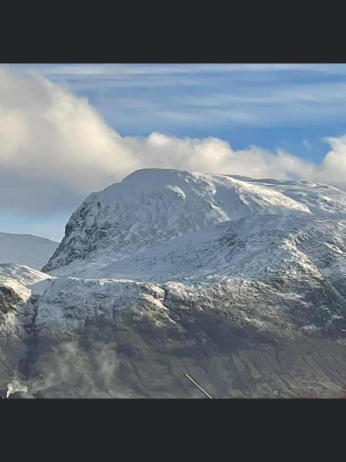 Ben Nevis Manor Lodge & Indoor Private Hot-Tub Fort William Exterior foto